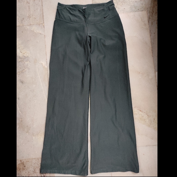 NIKE Wide legged tights - Picture 8 of 10